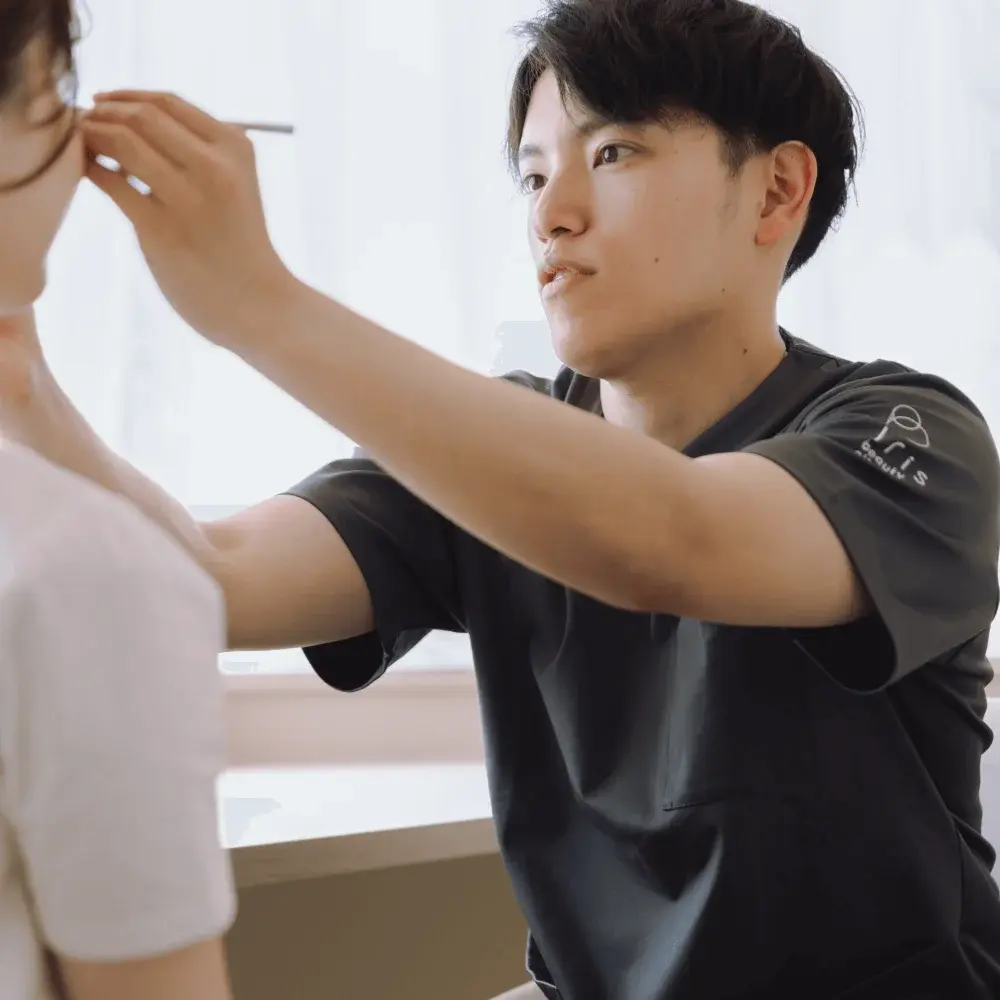 Iris beauty clinic 院長 平井 聡一郎