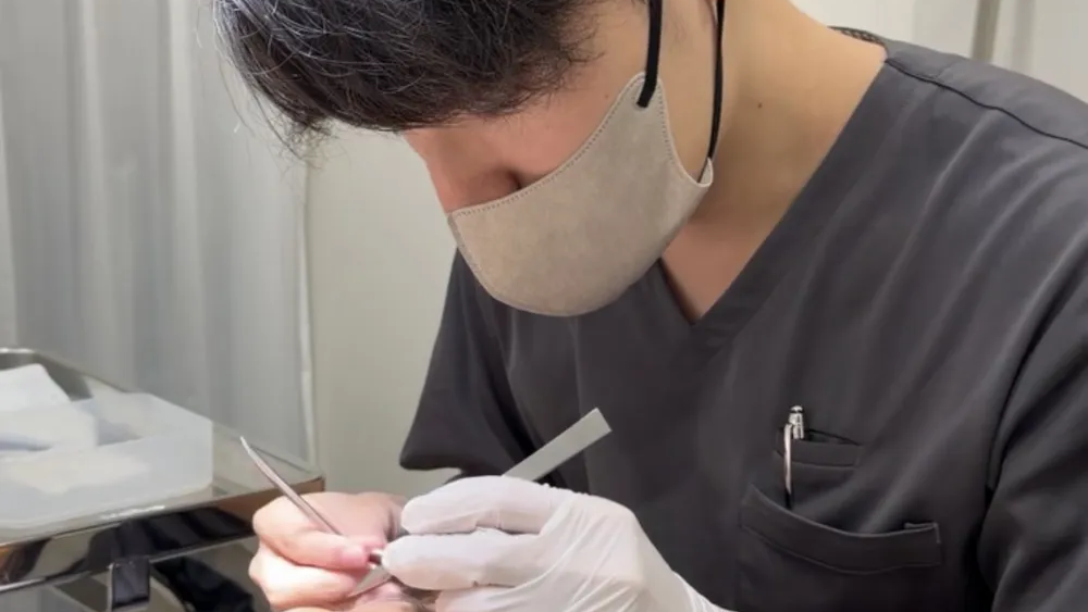 Iris beauty clinic 院長 平井 聡一郎